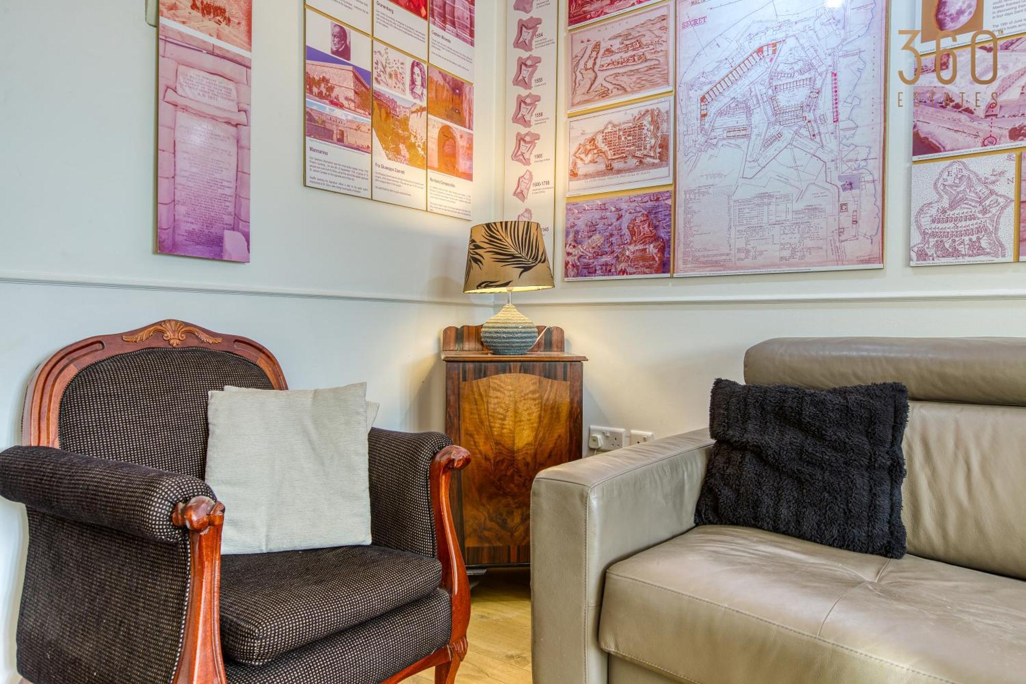 Apartment Comfortable 1br With Maltese Balcony In By 360 Estates